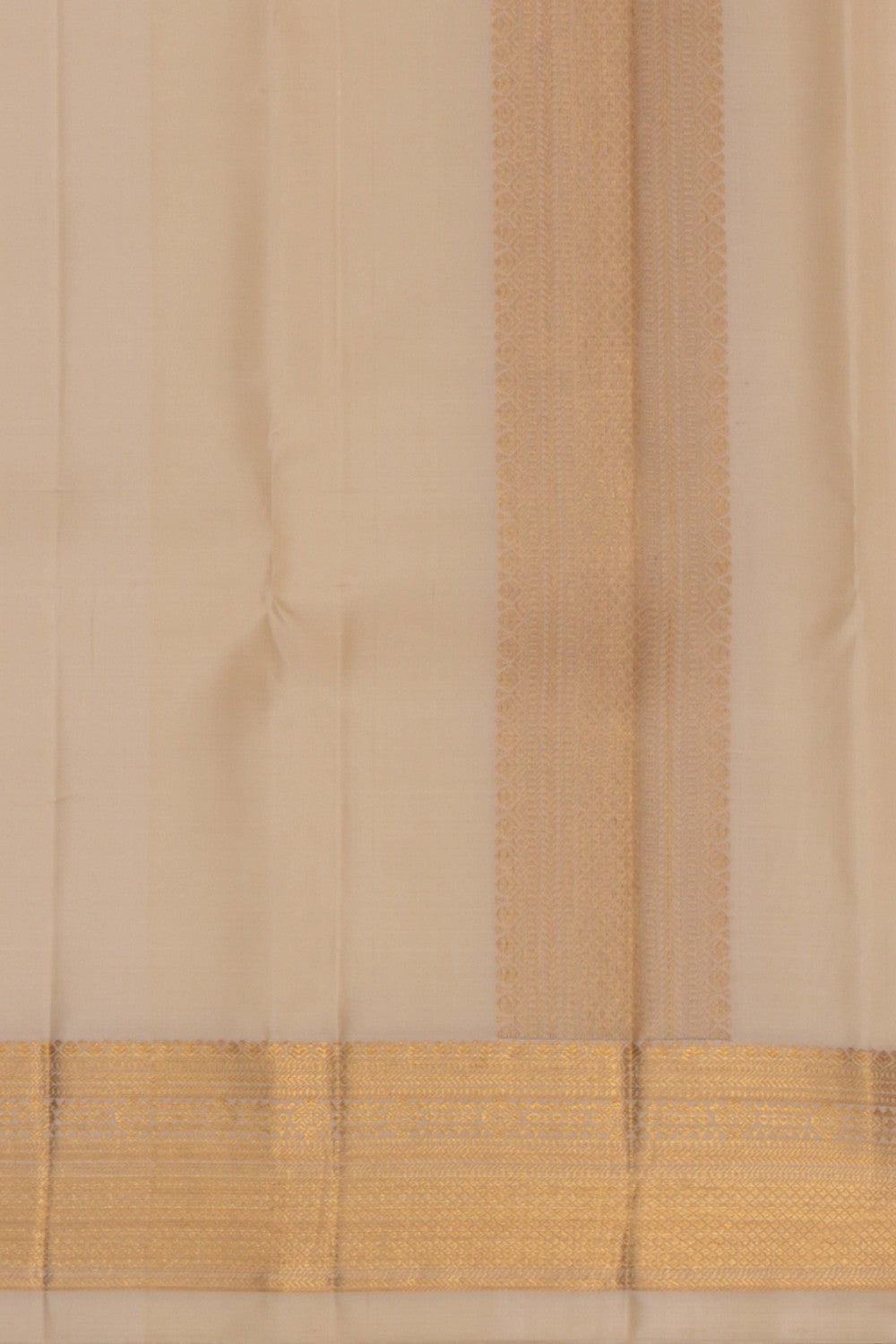 Image of Kanchi Silk Cream Dhoti With Kanduva (8 X 4)